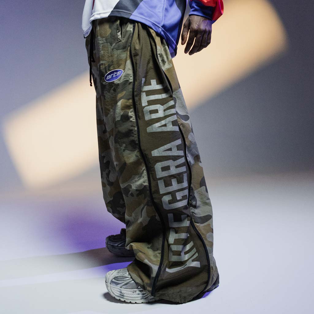 Camo Zip Baggy Pants